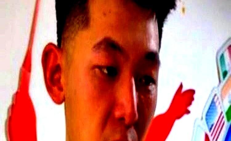 那3.2亿骂声，没压垮他，反被他当成了训练计数器。
每天凌晨五点，沈阳体院的老馆