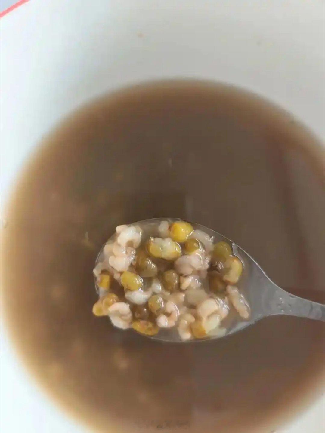 星巴克 秋天第一场商战星巴克有 10元以下的，但我也不买账。今天立秋 这“秋天的