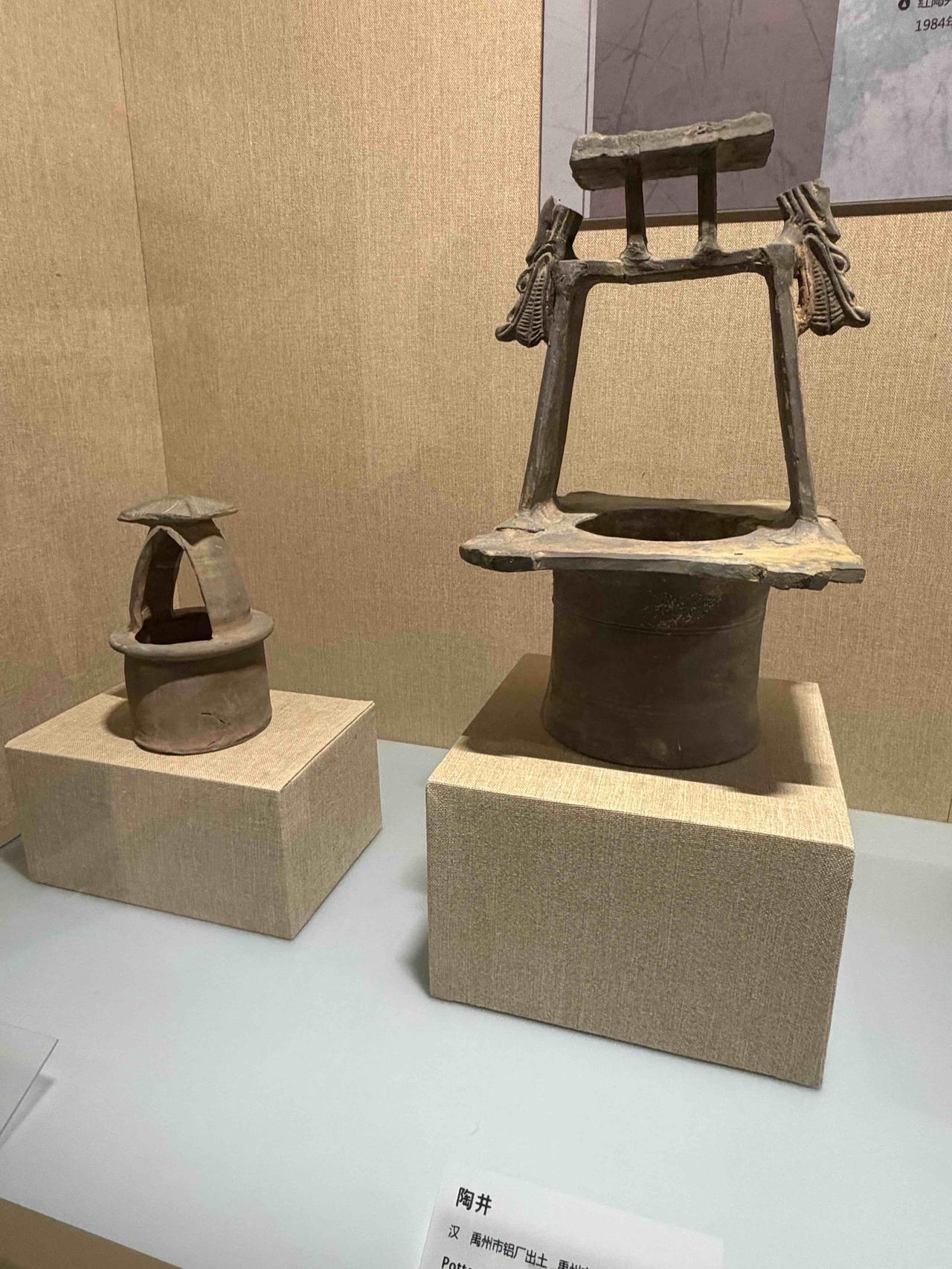 古井这么奢华
细看这些来自于现实生活的陶井、铜井文物，可见当时的取水技术已颇为发