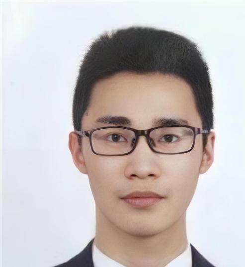 2020年，西安交大24岁研究生突发脑溢血去世，父亲为其收拾遗物时，其银行卡内余