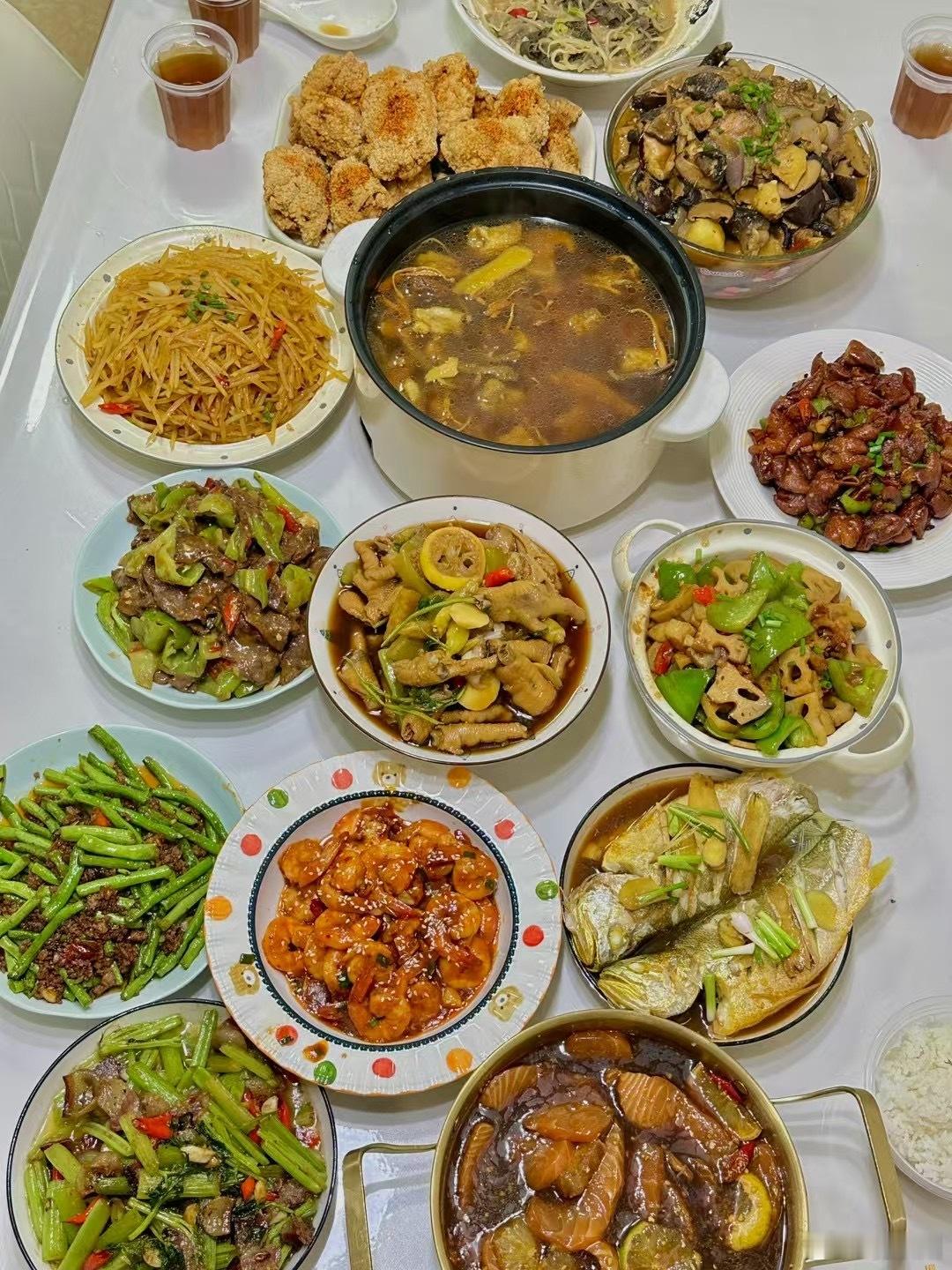 快乐的一天，好好享受美食，这才是生活的真谛！#泉州[超话]#  ​​​