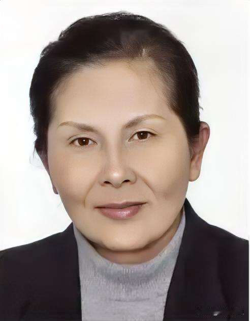 我国顶尖半导体教授李爱珍，申请中科院院士被淘汰，不料2007年，她竟然摇身一变成