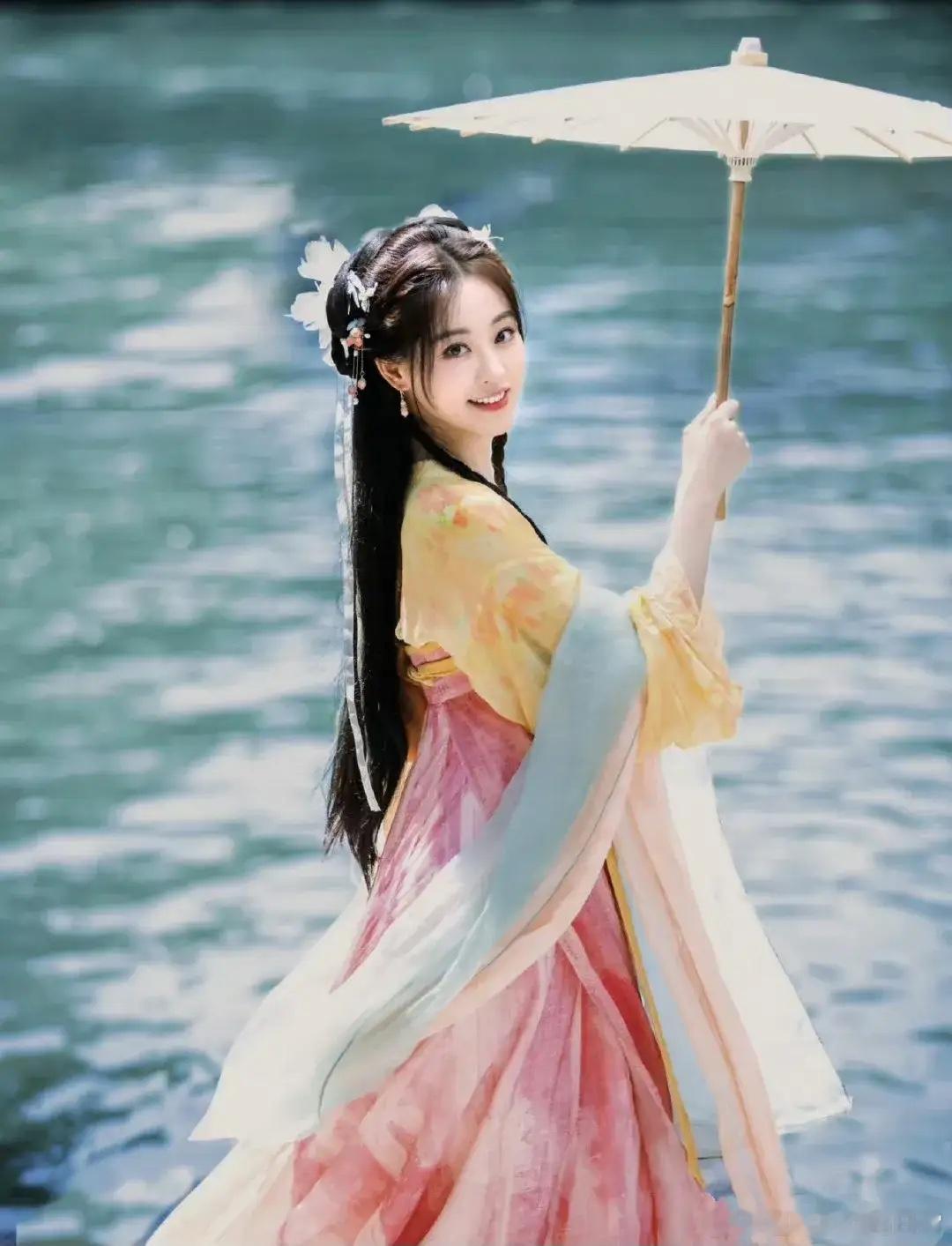 #祝绪丹 镜花缘#祝绪丹女主不演了，是《镜花缘》剧方怂了，还是zb撤资了？感觉这