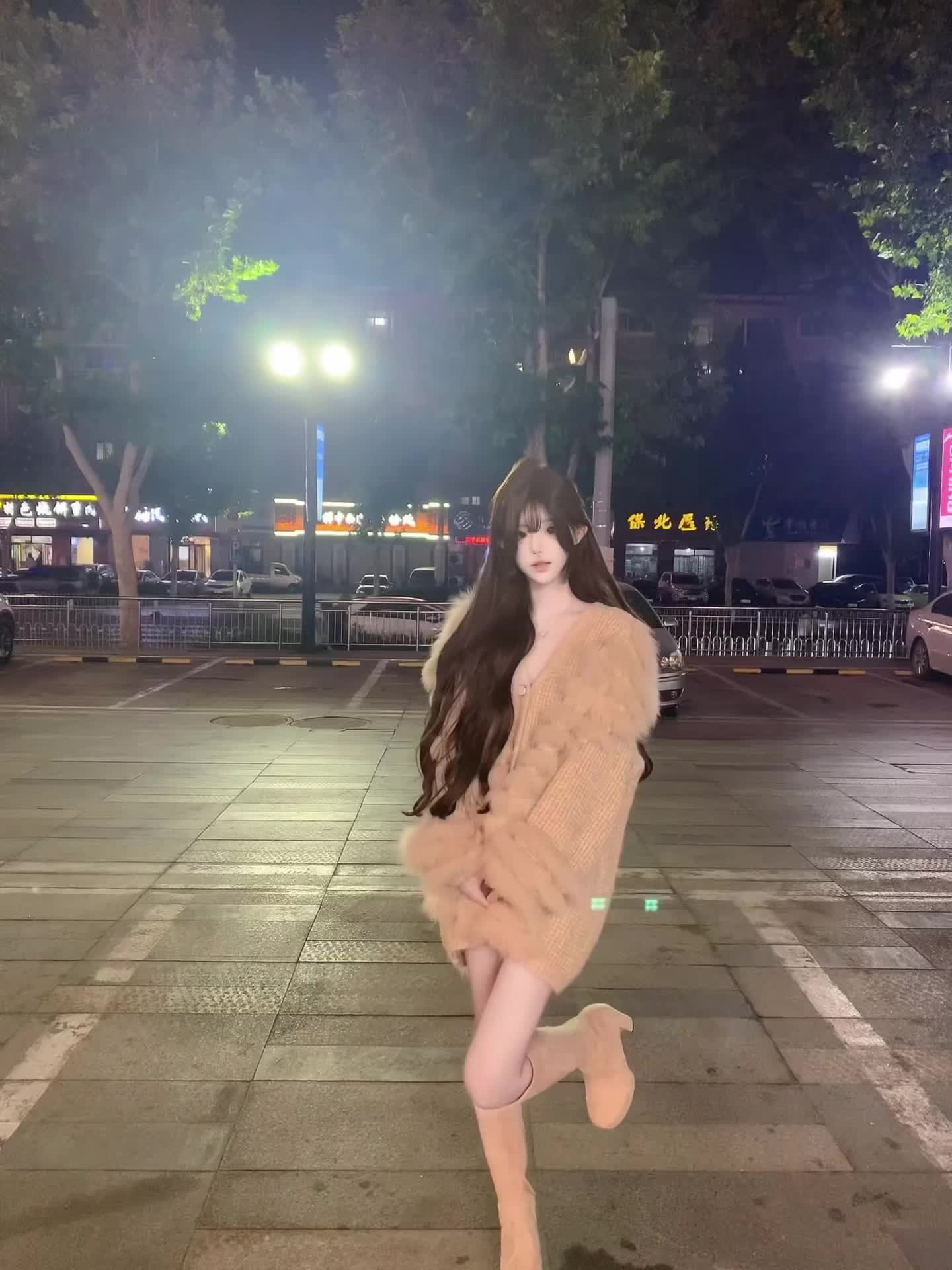 我说我心有数道裂痕 你说要带我离开这座城