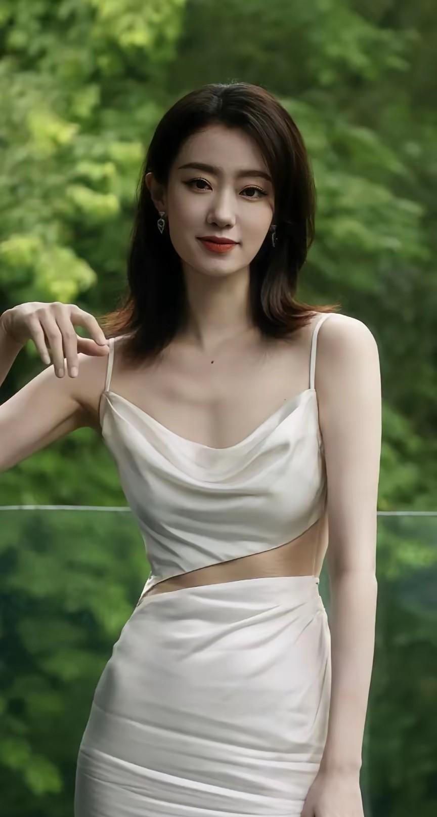 张小斐演技，身材，长相都那么棒。