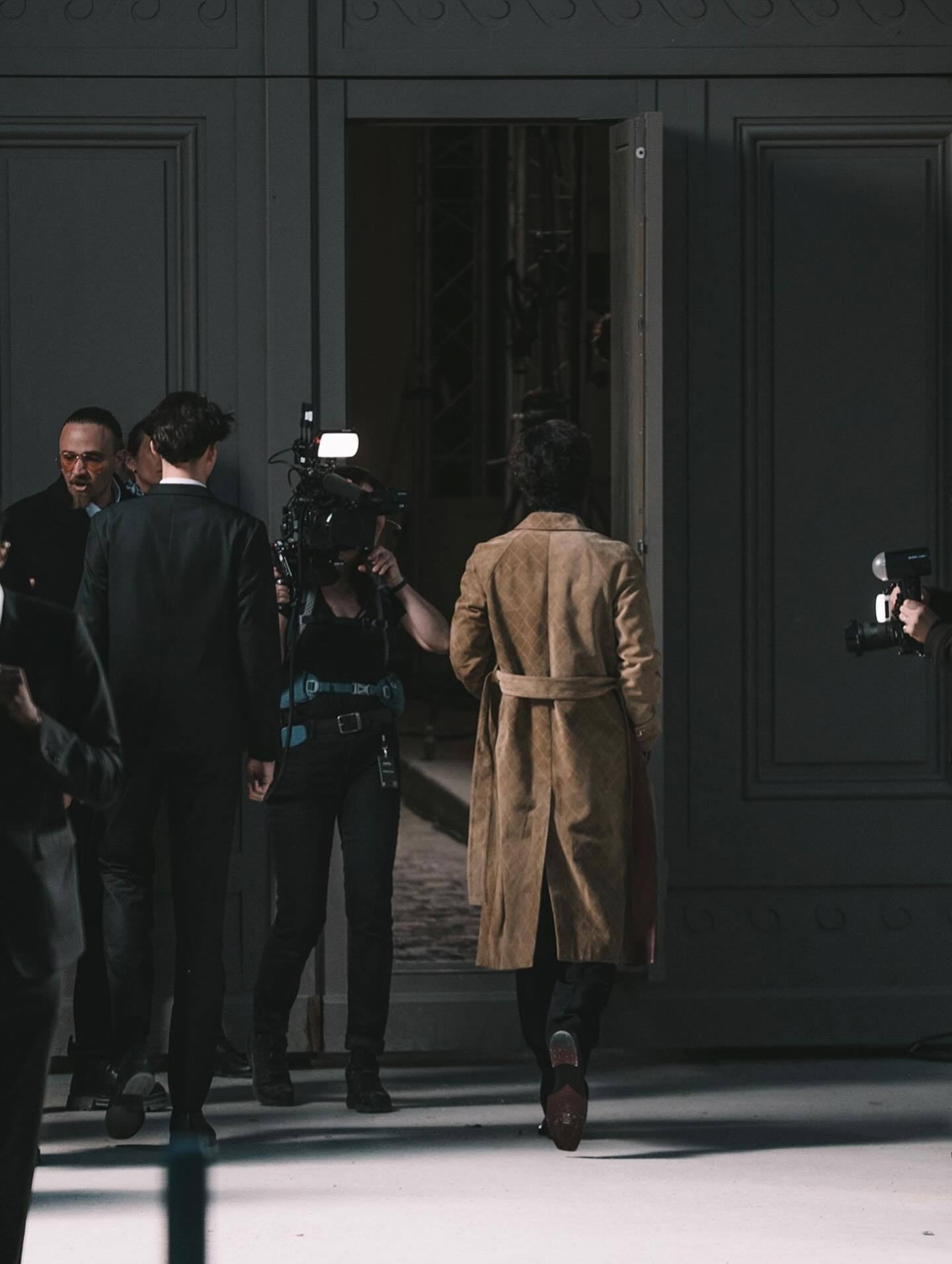 王一博  ——  CHANEL  时装周巴黎时装周依旧还是来自摄影师陈寅 Che