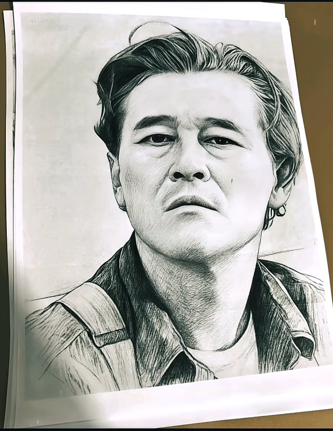 这俩人是谁？似乎在哪见过 