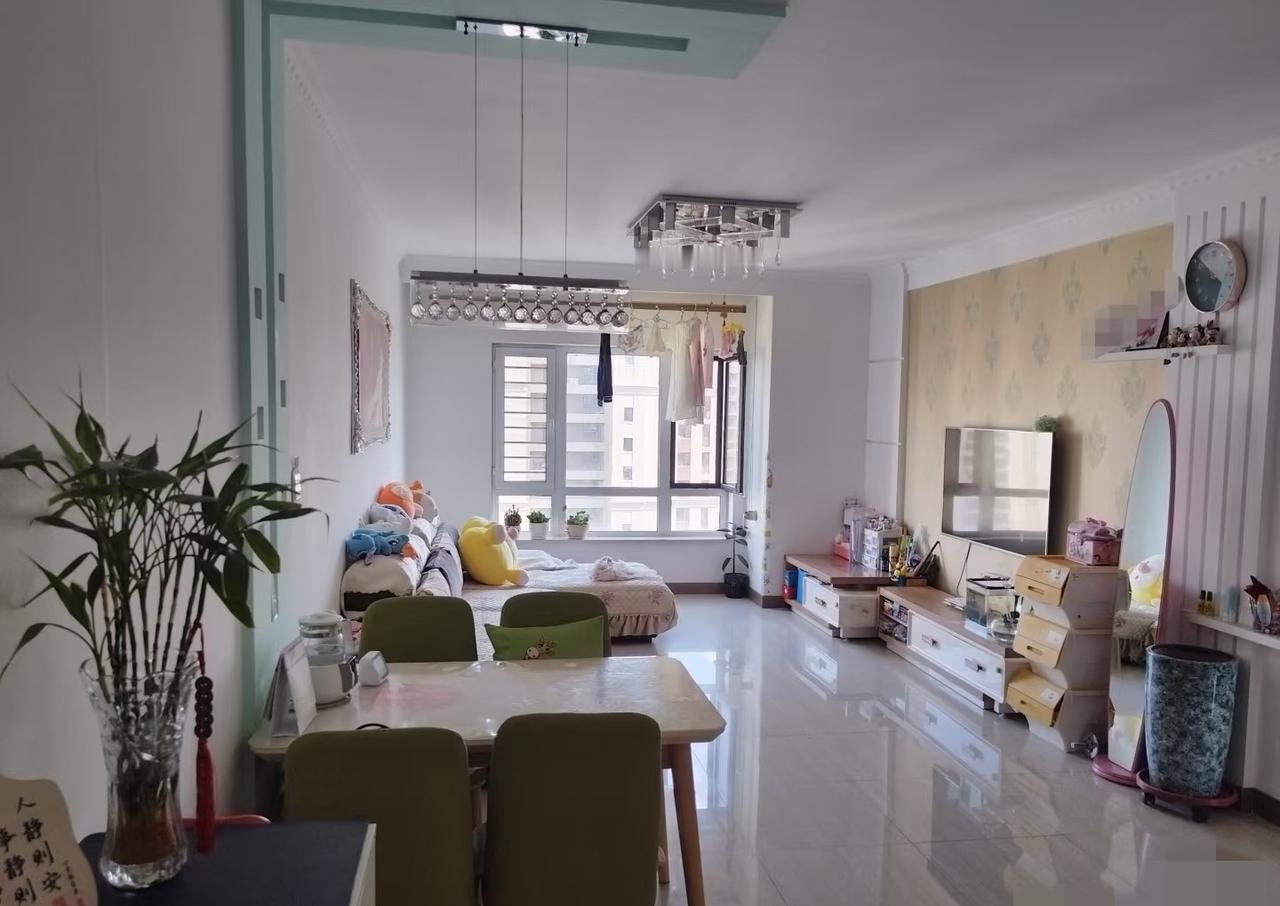 二手房意外降价仍被狠砍，

中介倒打一耙，

73万报价掀纠纷。

我去年把住了