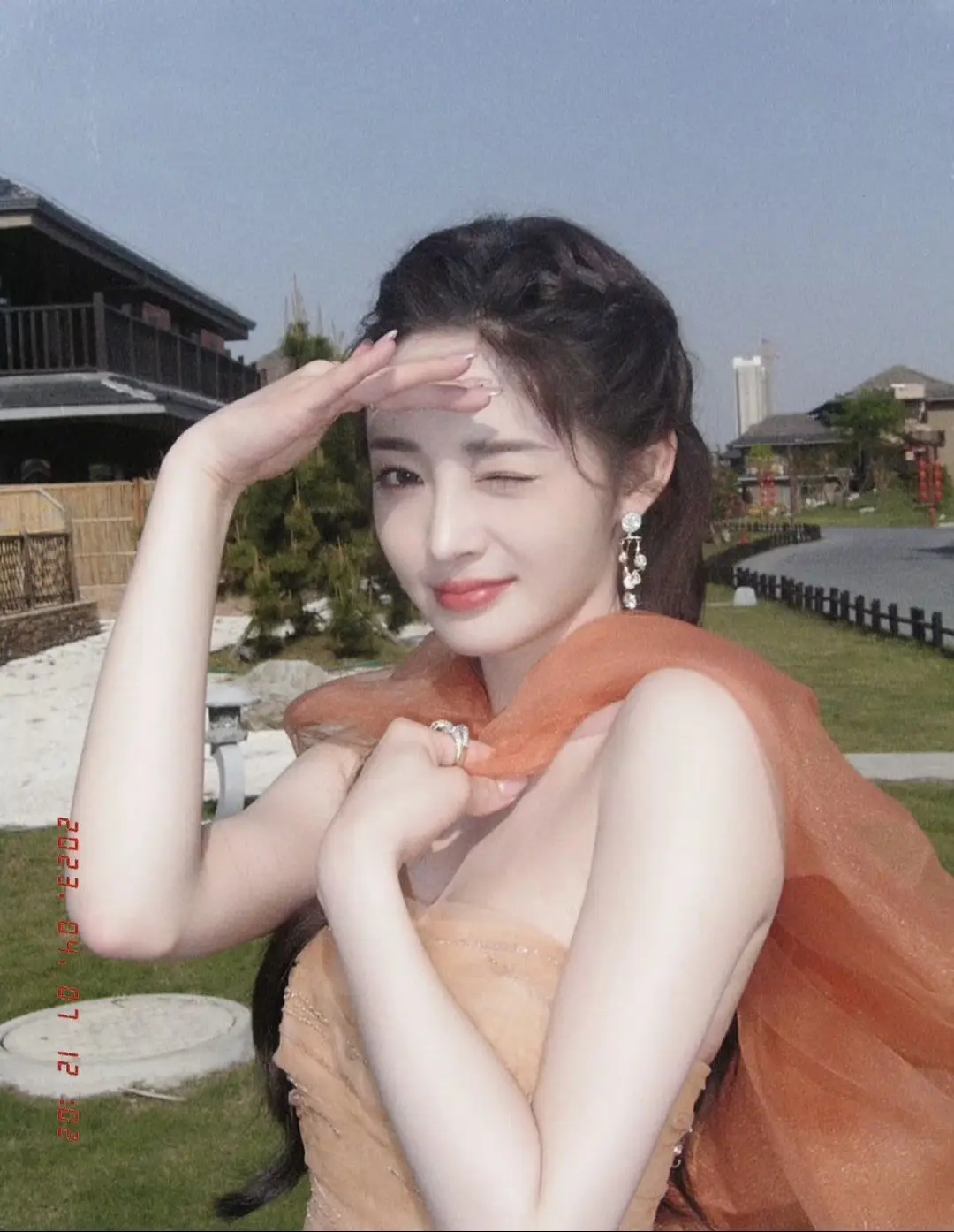周洁琼。