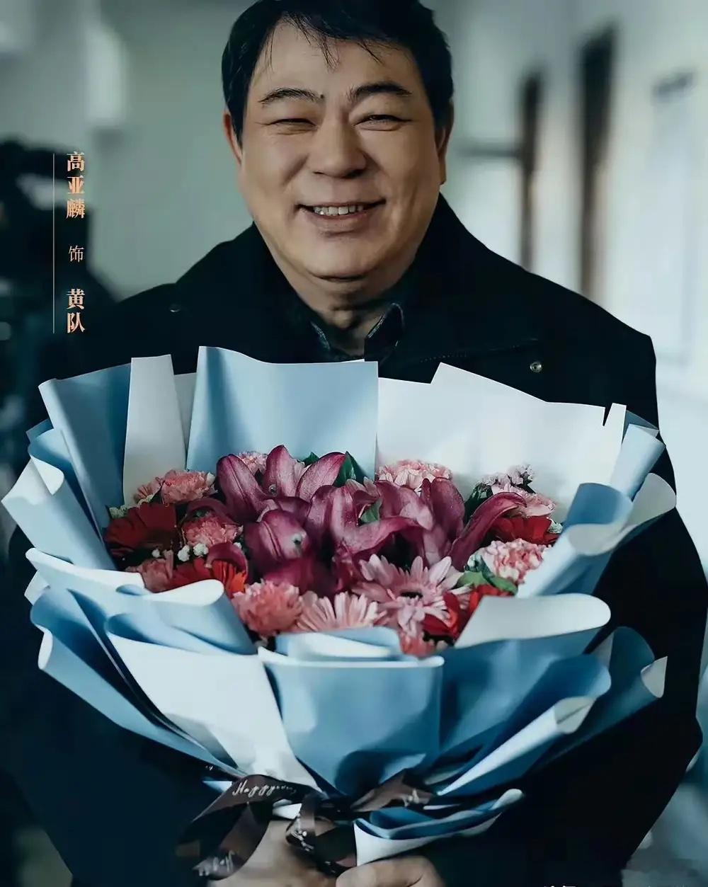央视新剧《刑警的日子》里“夏东海”被AI换脸了估计很多人都忘了他怎么翻车的给大家