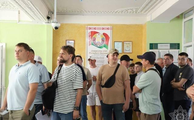 美国战争研究所：普京似乎找到了突破口，打算征召白俄罗斯人来扩充兵力。 战争研究所