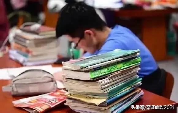 升学宴，本身是一份淳朴的庆贺，孩子寒窗苦读取得好成绩，亲友相聚表达祝福，这份人情