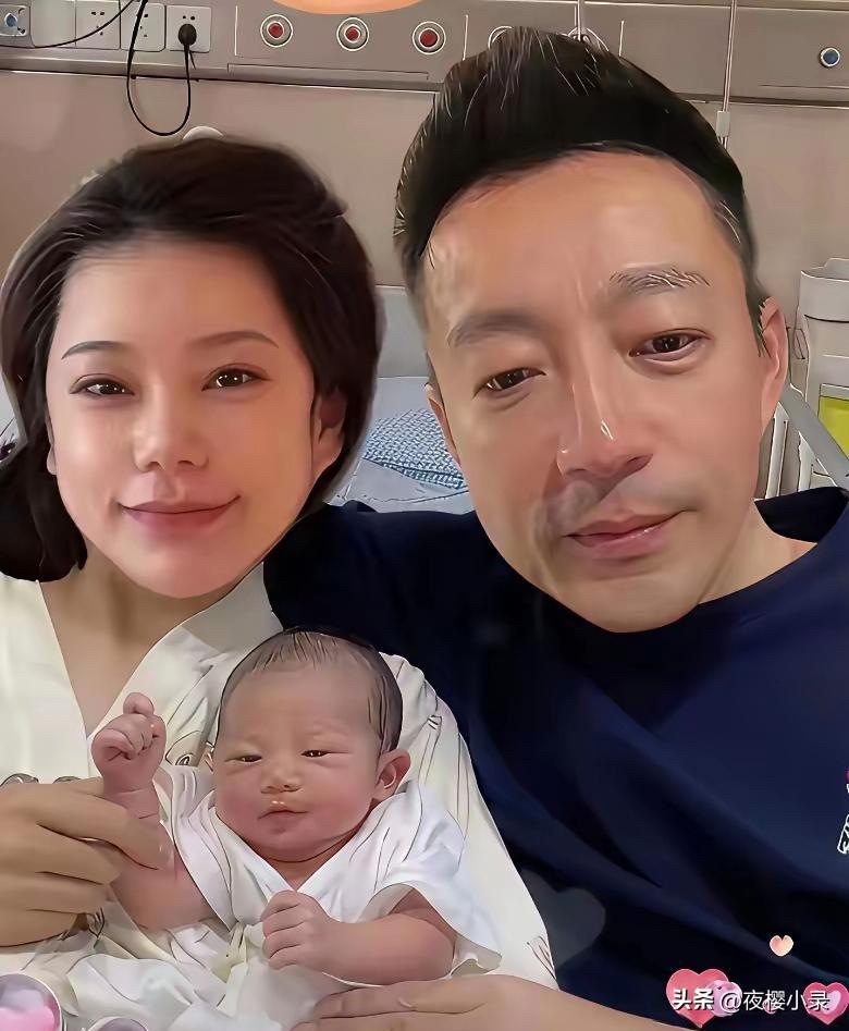 汪小菲马优梅官宣得女！宝宝软萌可爱，一家三口幸福同框太好磕！[击掌][玫瑰]