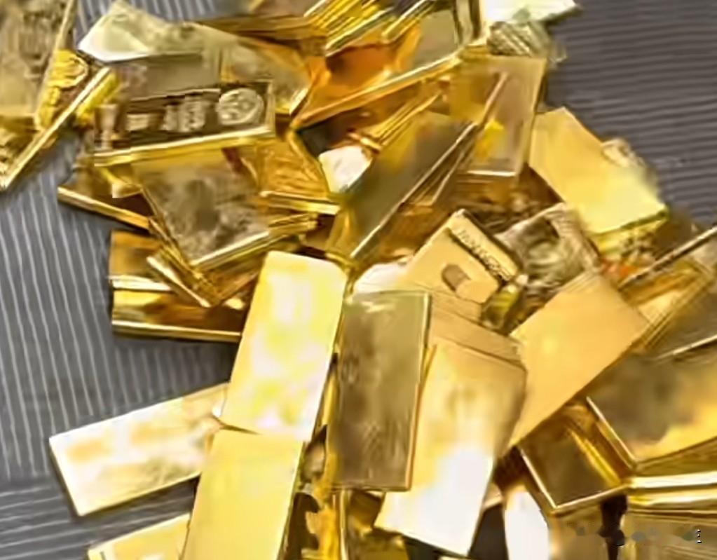 现货黄金价格回落至4990美元/盎司下方，国内多家金饰品牌价格同步回落约1530