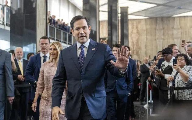 鲁比奥说他下周要和丹麦谈格陵兰岛问题。
若成就加封鲁比奥为格陵兰岛总督吧。 ​​