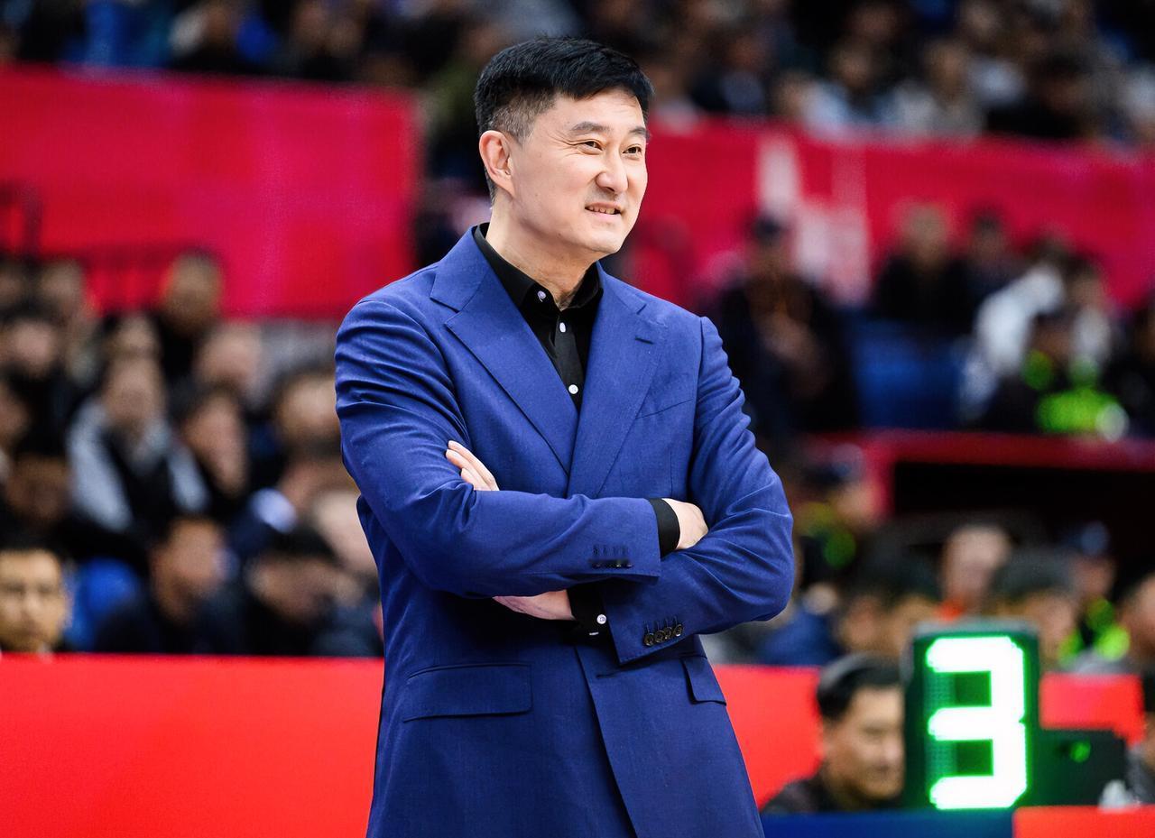 朱芳雨：杜指导，有进步喔，上次打福建输12分，今天输2分，等于赢了10分？？？