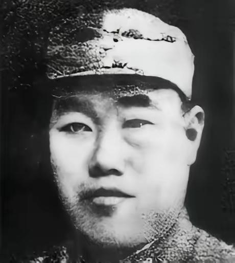 1937 年的秋意，在晋北的大地上显得格外肃杀。寒风卷着枯草，却吹不散弥漫在原平