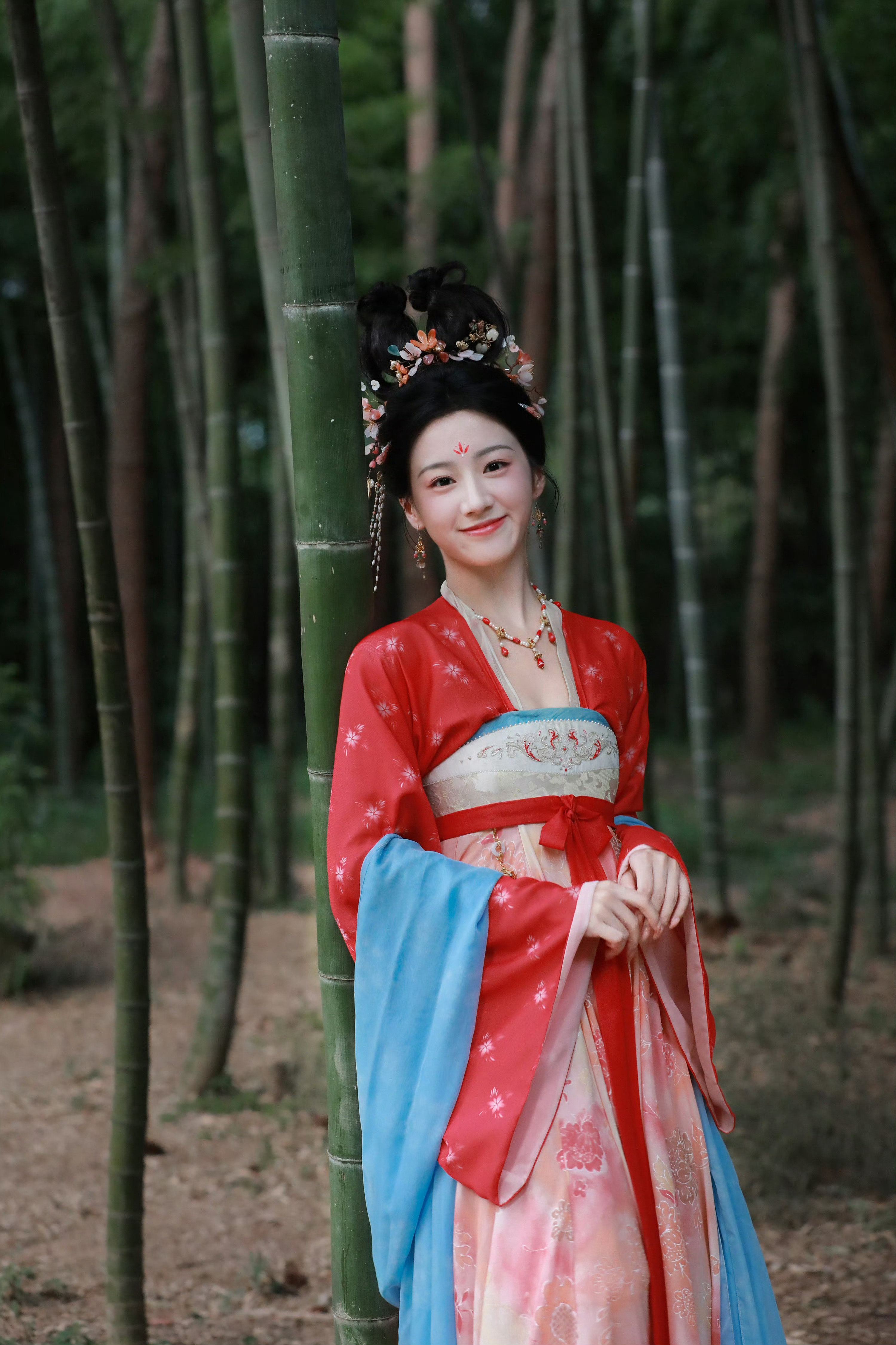 包上恩[超话]包上恩明檀 bse包上恩蔡昭 “在遥远的追梦途中 你成为了我的光”