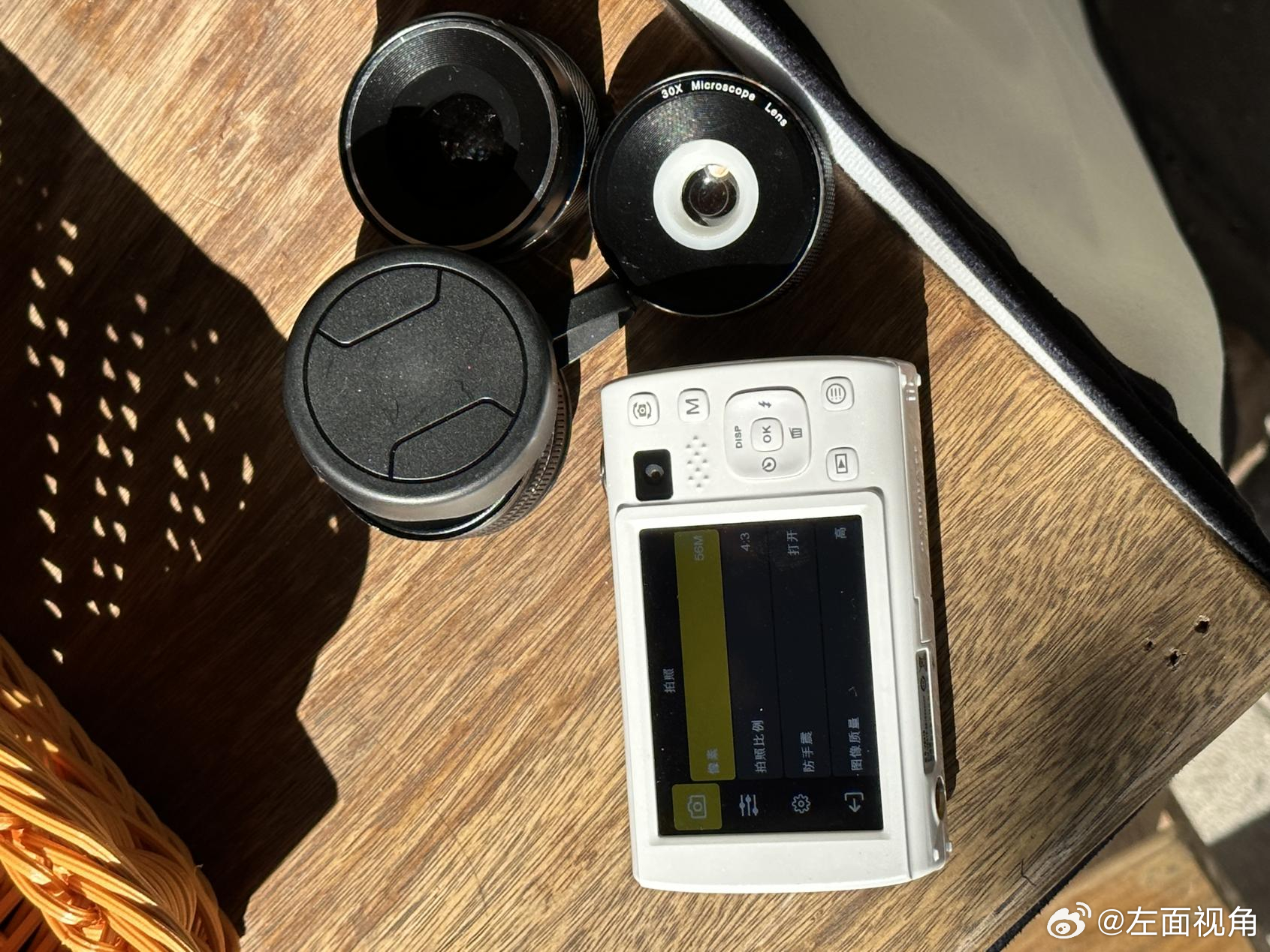 年后入的松典 VE418，用下来真的太满意了。拍出来的照片质感超棒，F2.0 大