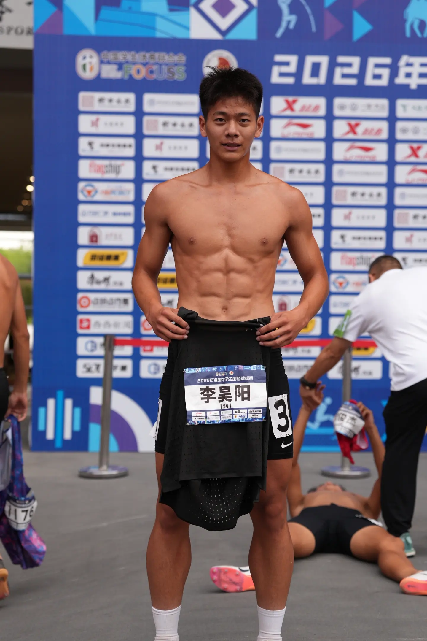 田径赛事 肌肉线条展示 黑皮体育生 2026全国中学生田径锦标赛