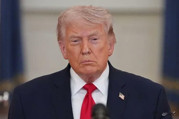 美国主动喊话中国 当地时间4月17日，特朗普公开表示：出访中国期间将会是特别的，