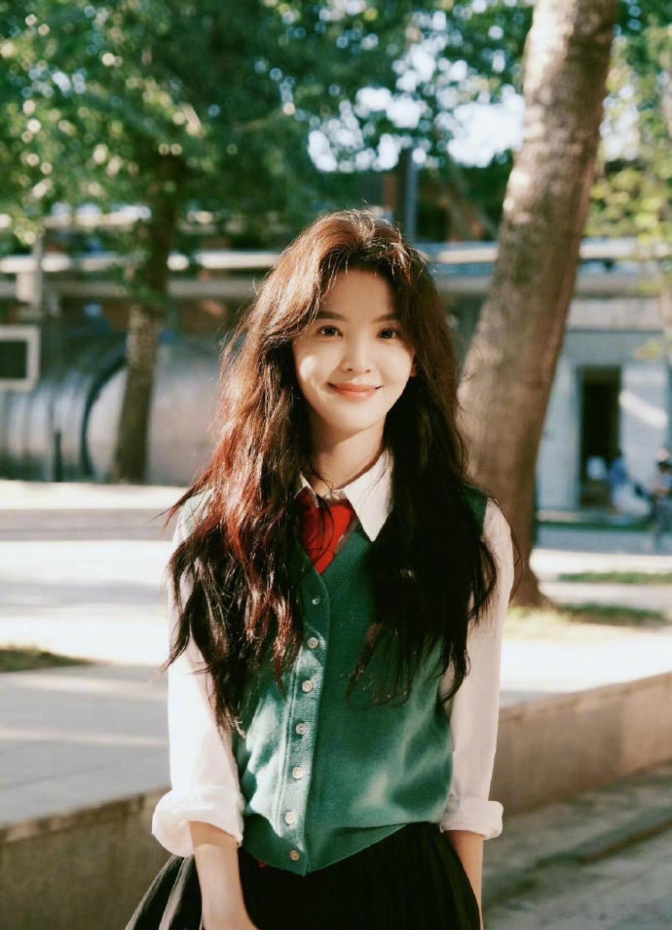 章若楠工作室喊话剧方章若楠工作室直接艾特剧方出来说话，这也太刚了吧。所以到底是片