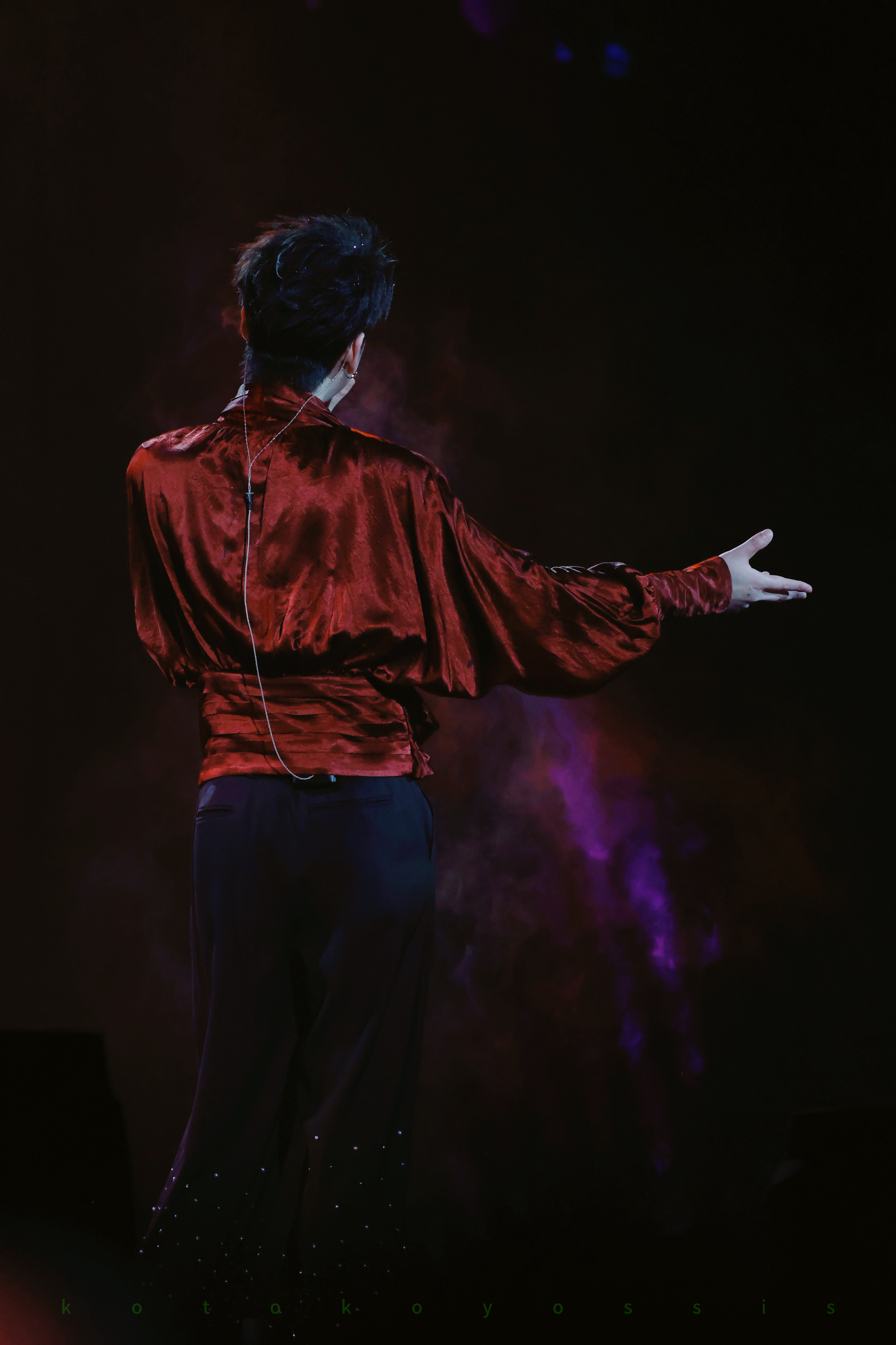 张云雷[超话]张云雷南京演唱会曲目也就是一般犯罪分子的背影吧2026.09.19