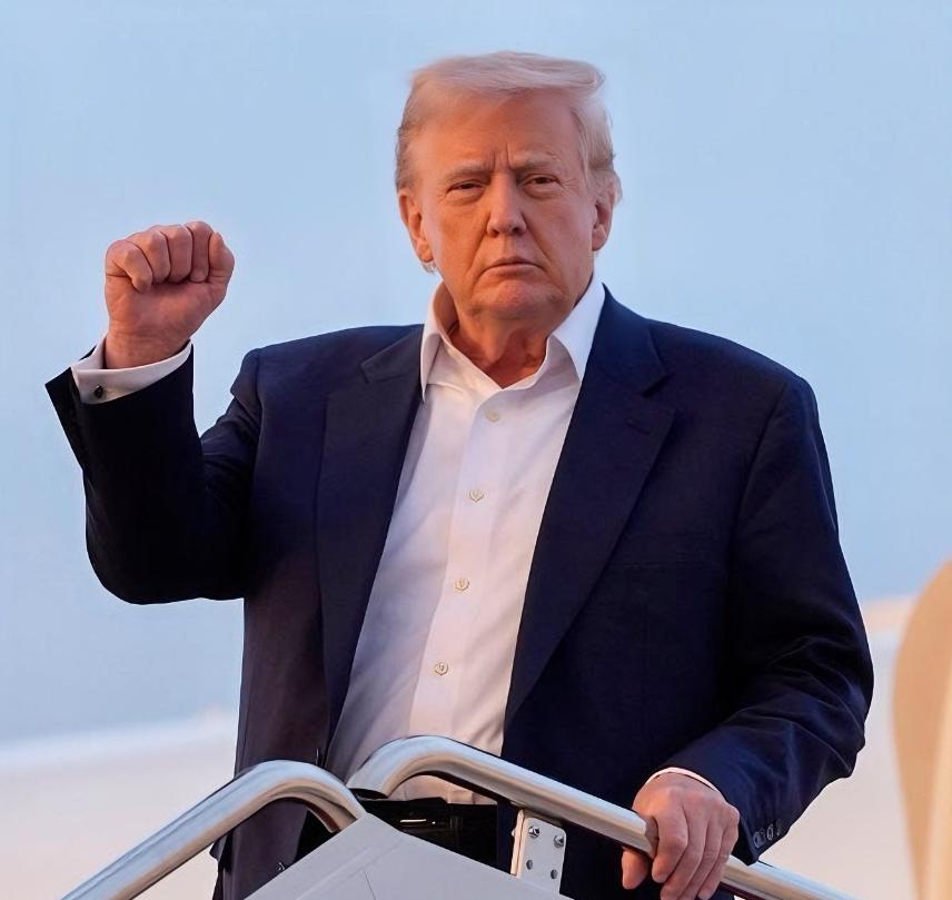 马斯克来华探路，美国终究绕不开中国新能源。

马斯克团队来华仅仅是个开始，这波操