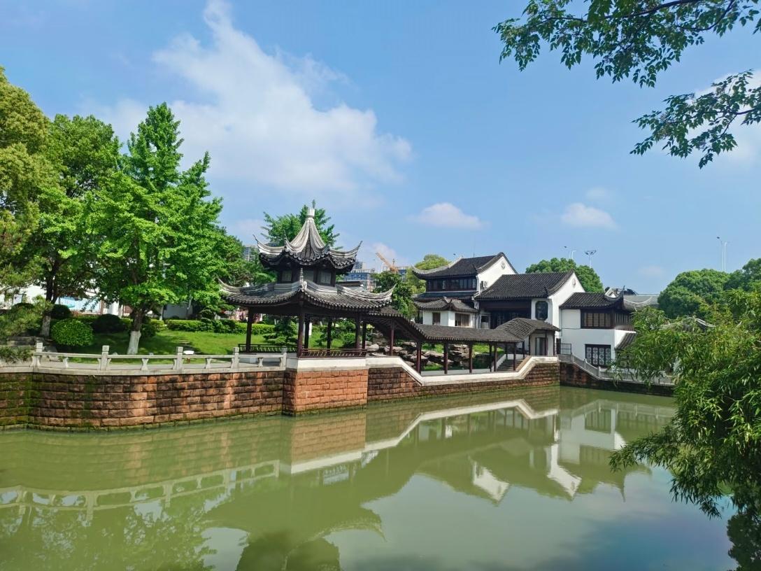 女大学生景区遇害凶手已被抓获 哎，这么漂亮的景区遇到一神经病，这种无差别的行凶怎