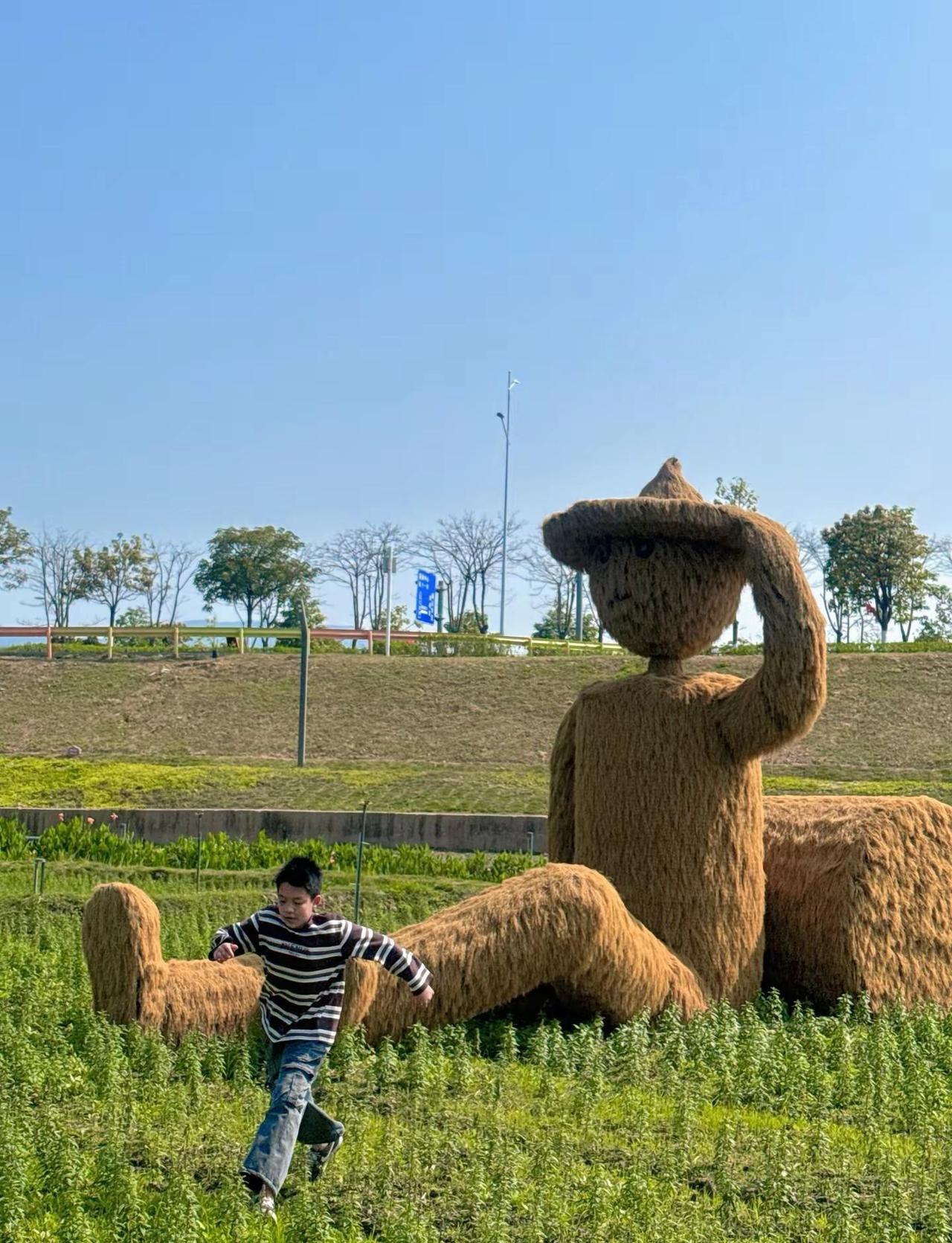 跟美国佬打小日本一样！