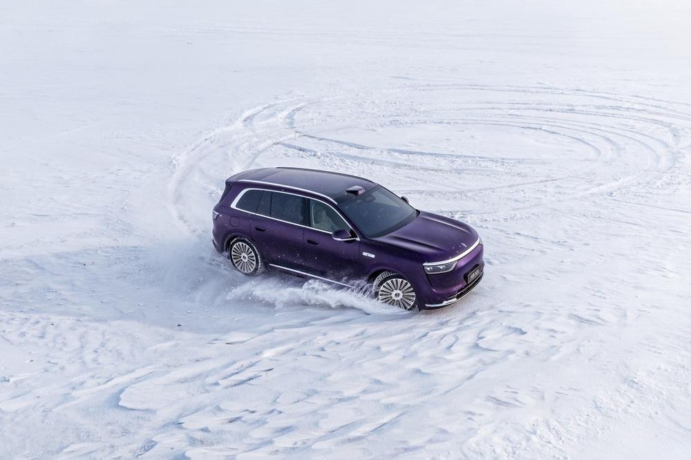 问界M8冬测续航1124.3km，增程技术太懂出行痛痒
纠结纯电还是增程车好久，