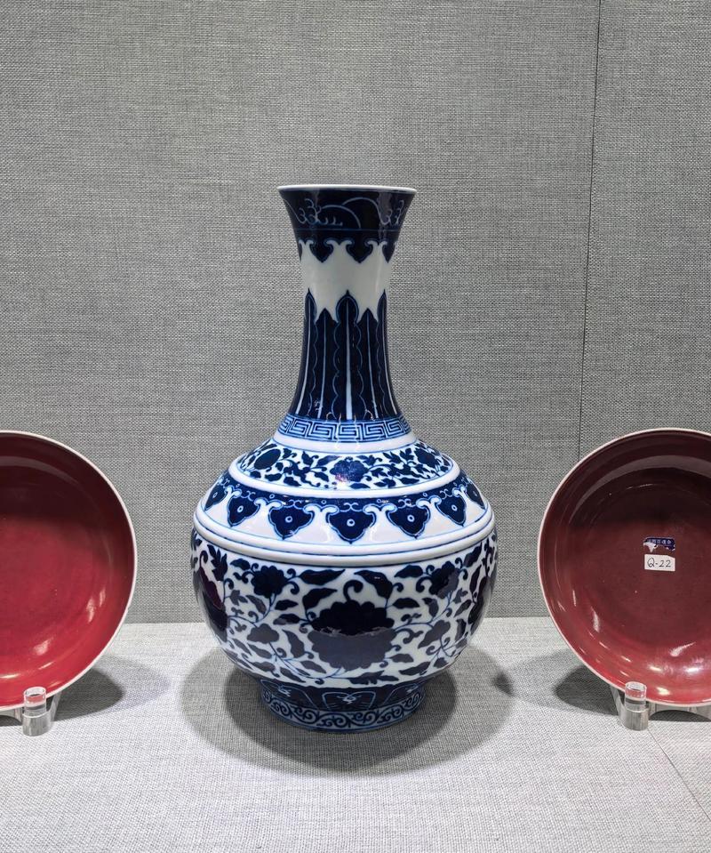 像马未都那样收藏古董能致富吗？很难。马未都说收藏没低潮，早年投资古董、玉石能发家