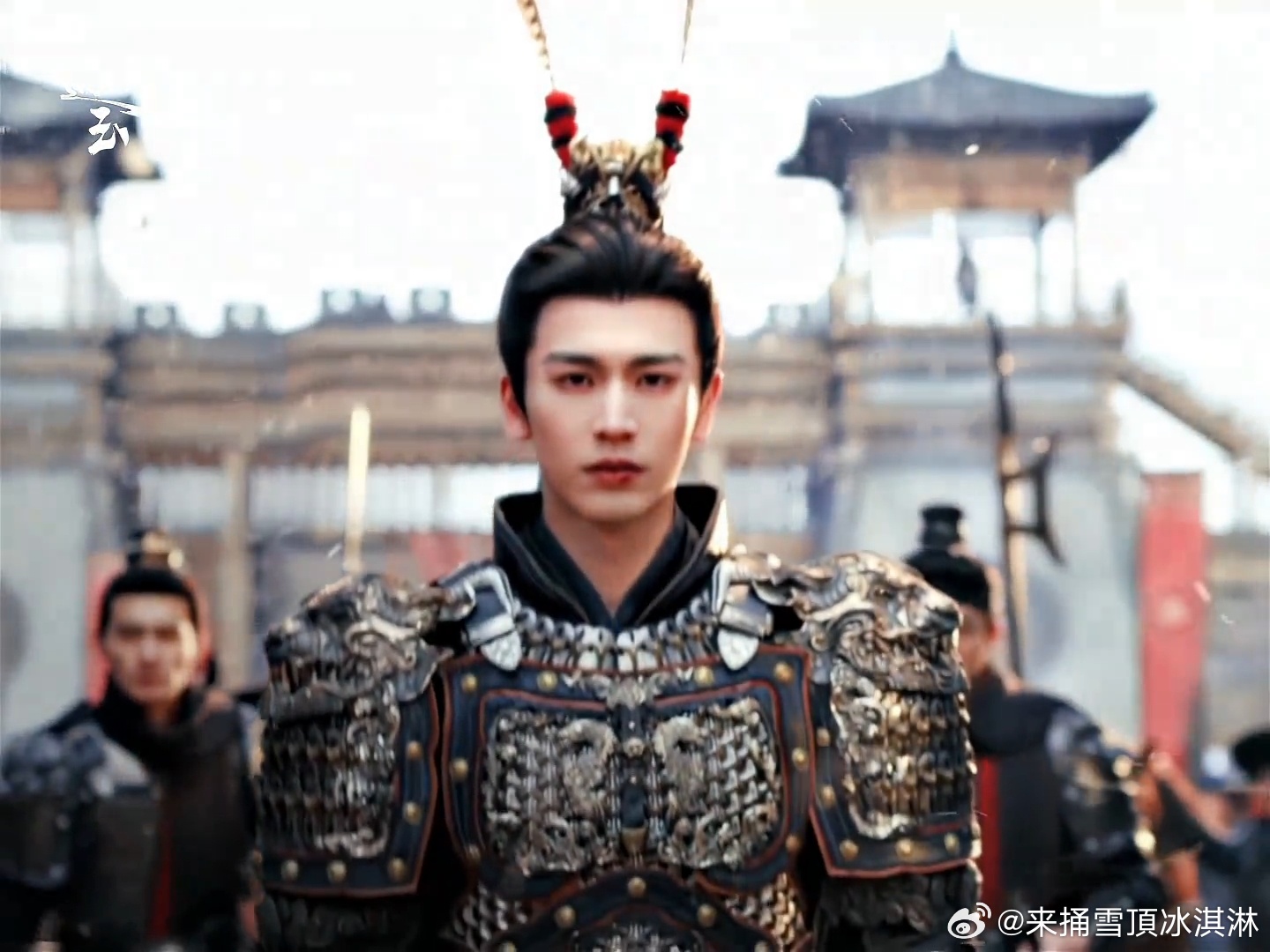 谢征今晚切大号谢征换稚鸡翎皮肤真好 