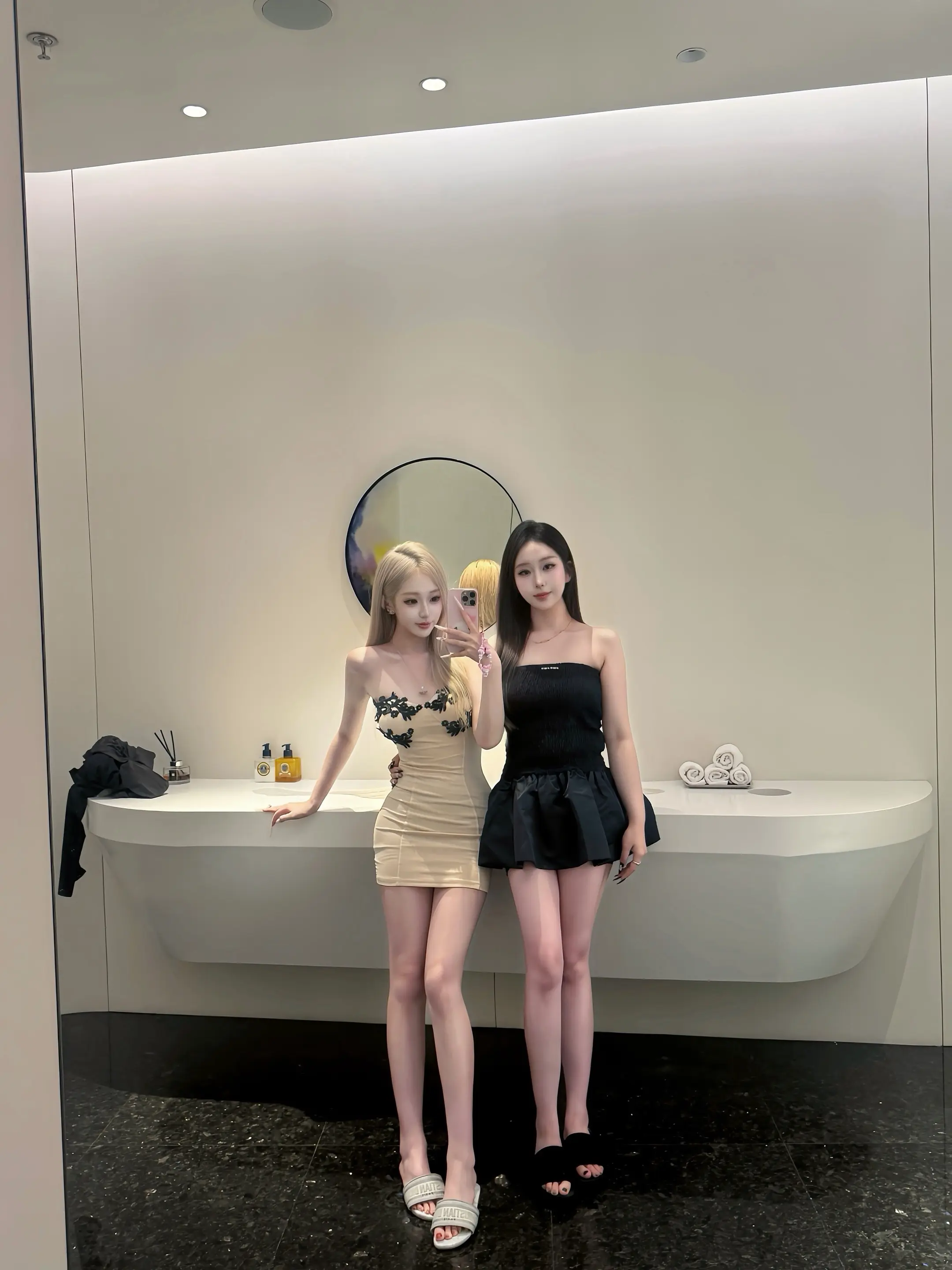 20岁被妈妈打很丢人那被20岁的妈妈打呢。