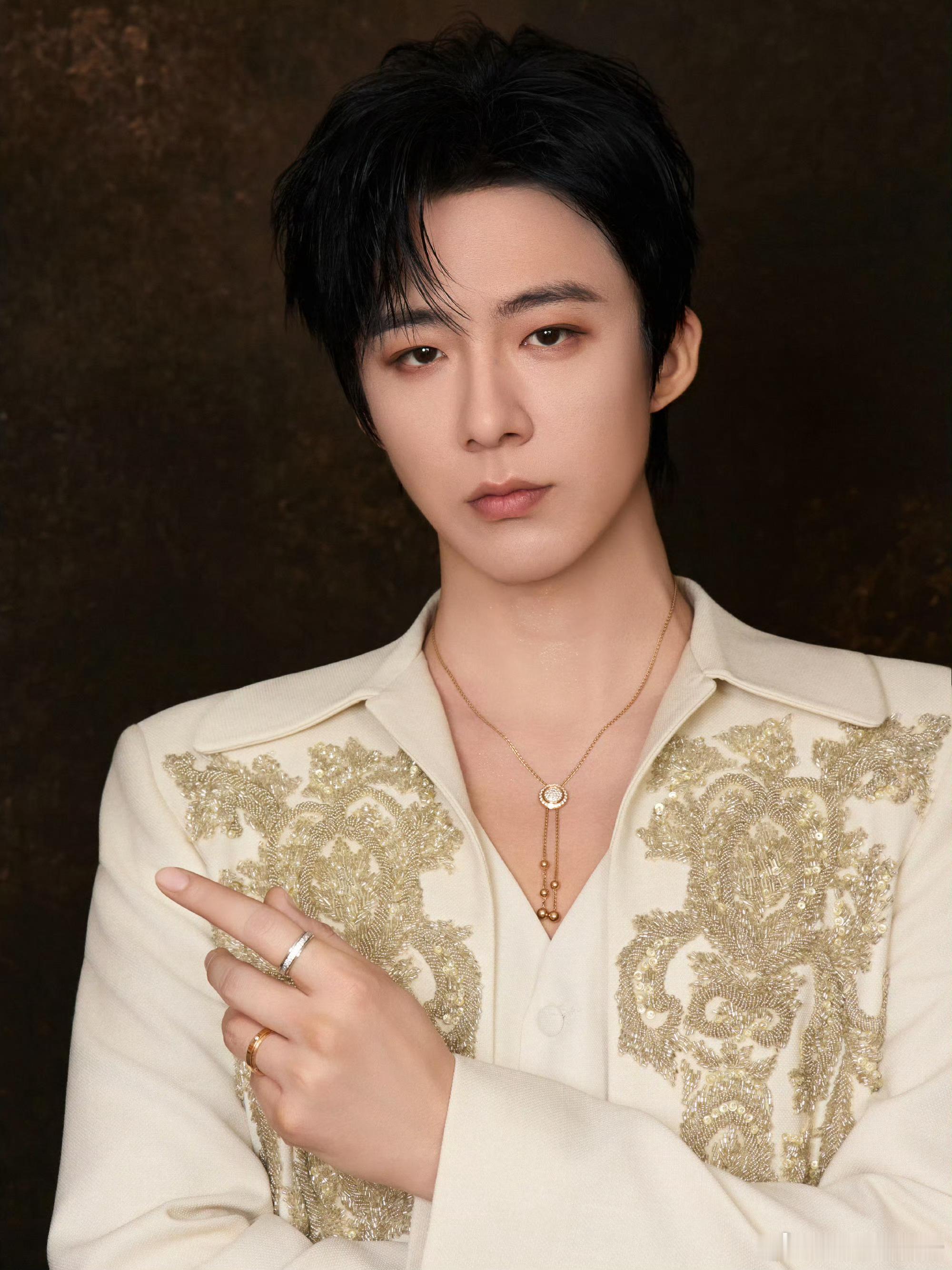 刘宇宁云秀行插曲何故 | 腾讯音乐由你榜 | 摩登兄弟刘宇宁，世界的太阳从东边升