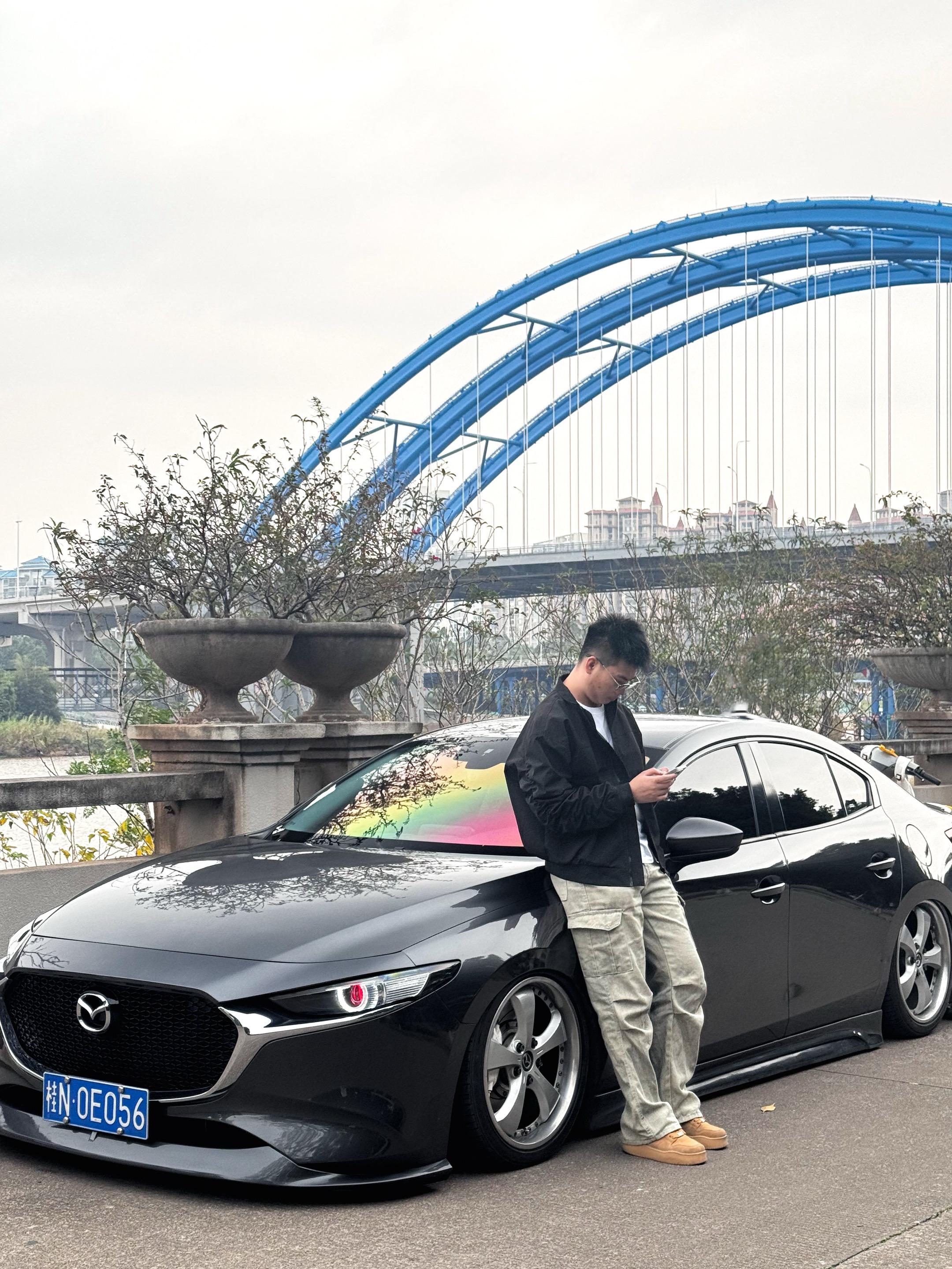 心里有一个满分的人，所以看谁都差点意思