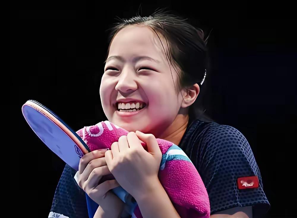 打乒乓球啊首选锻炼方式主要有以下几个原因：

一是必须有条件即场地，家中有乒乓球