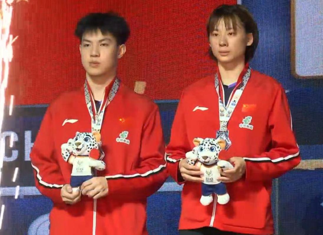 亚锦赛，混双旁落，松岛辉空为了这个冠 军，居然放弃了单打比赛，可见他对混双的重视