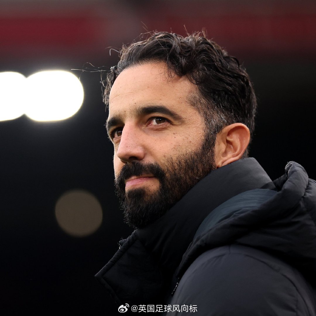 【英超定位球时代】水晶宫1比2曼联，阿莫林在赛后采访中，被问到“曼联与阿森纳，并