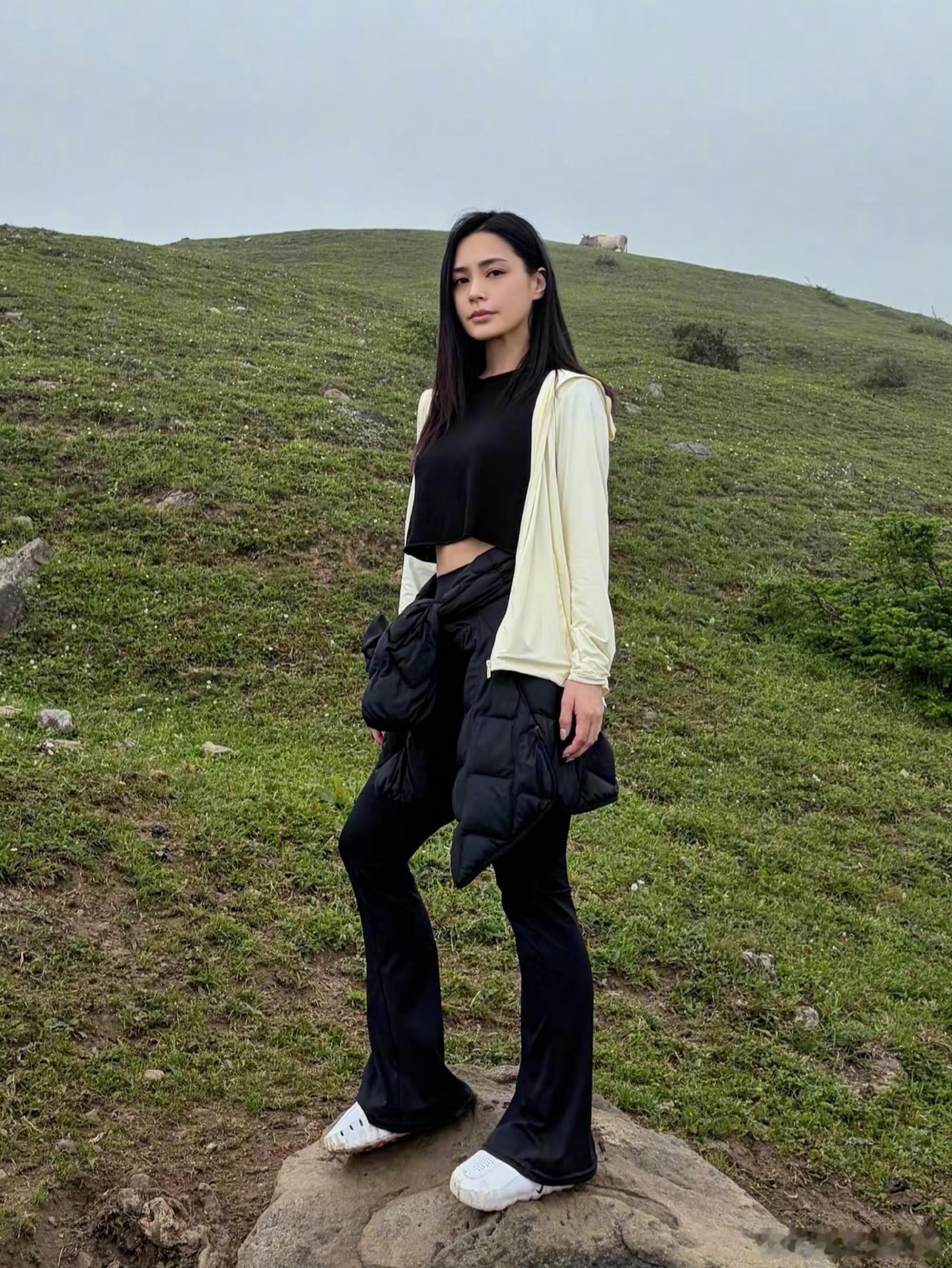 阿娇胖过没丑过  阿娇居然瘦了十斤 对比不同时期的造型就能直观感受到阿娇的颜值容