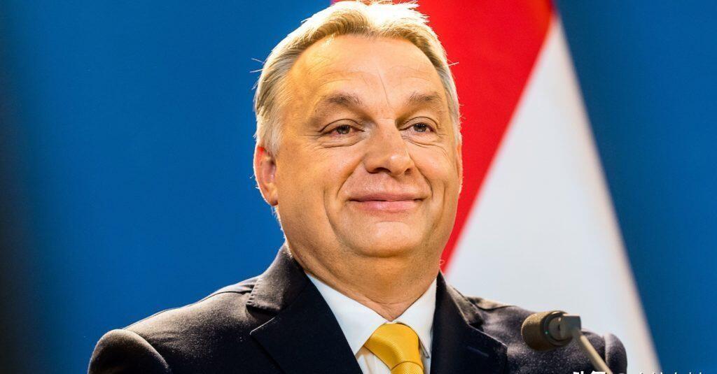 那个在西方阵营里整整“横”了16年、敢把欧盟核心圈按在桌上拍板的硬核狠人，居然公