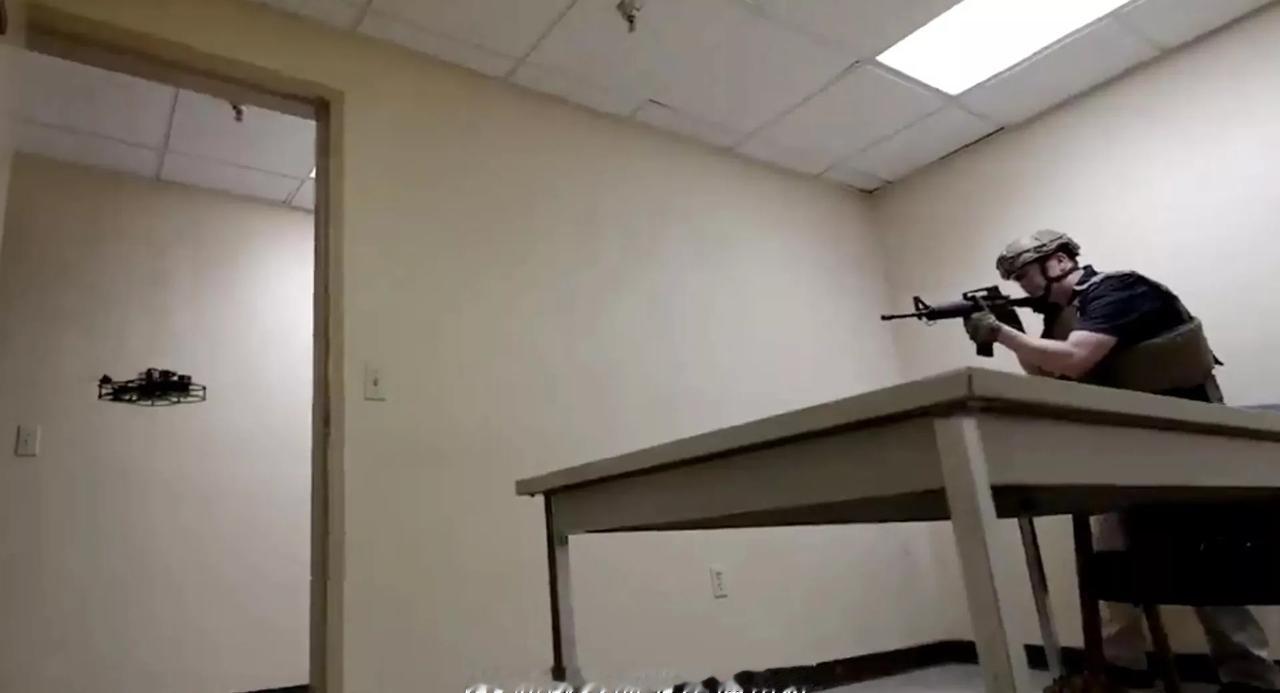 【媒体：五百多架被没收的无人机将用于佛罗里达州反无人机演习】据彭博社报道，“佛罗