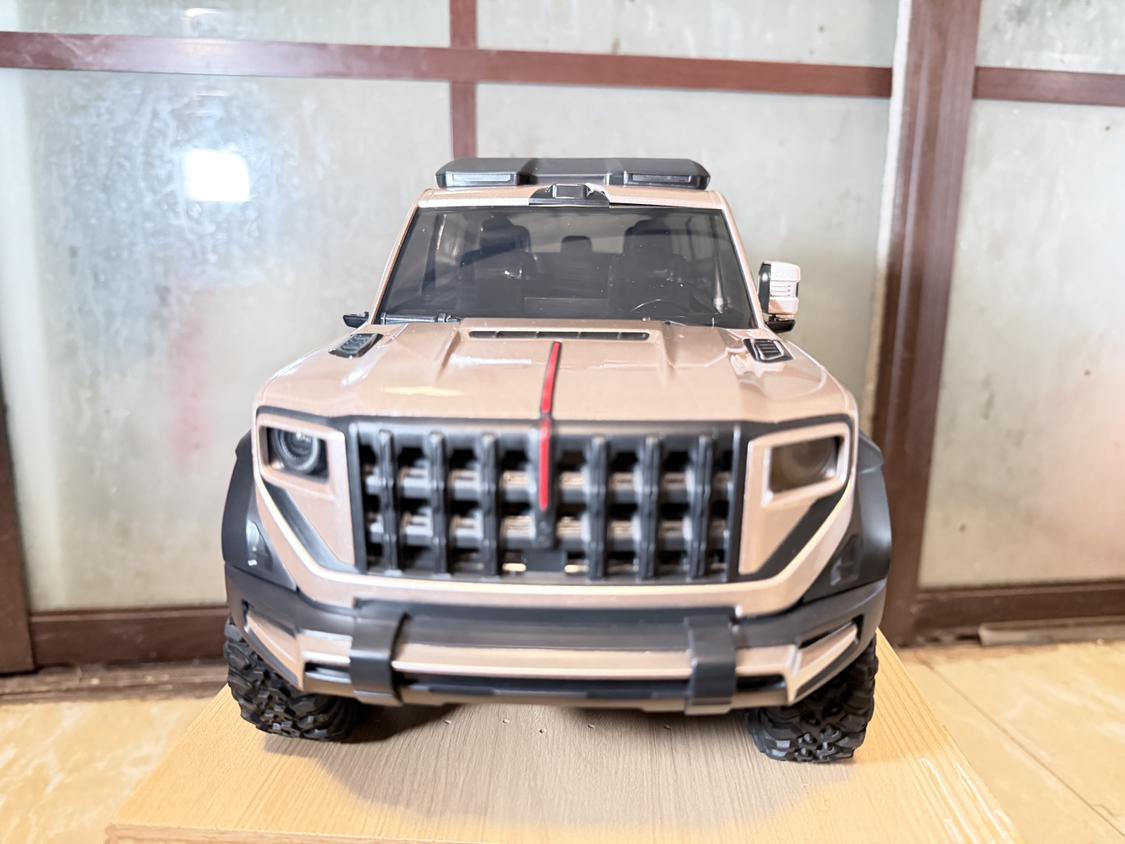 今年中秋不一样，开箱喜提红旗G919，
实车还原、四驱避震、多级变速，仿真灯光，