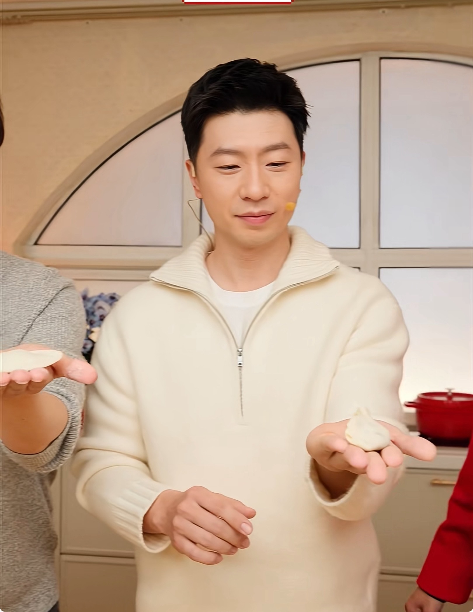 猫猫展示饺子🥟 