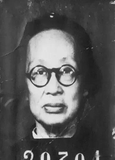 1949年7月1日，汪精卫的妻子陈璧君从苏州移押到上海提篮桥监狱女监，与日籍犯人