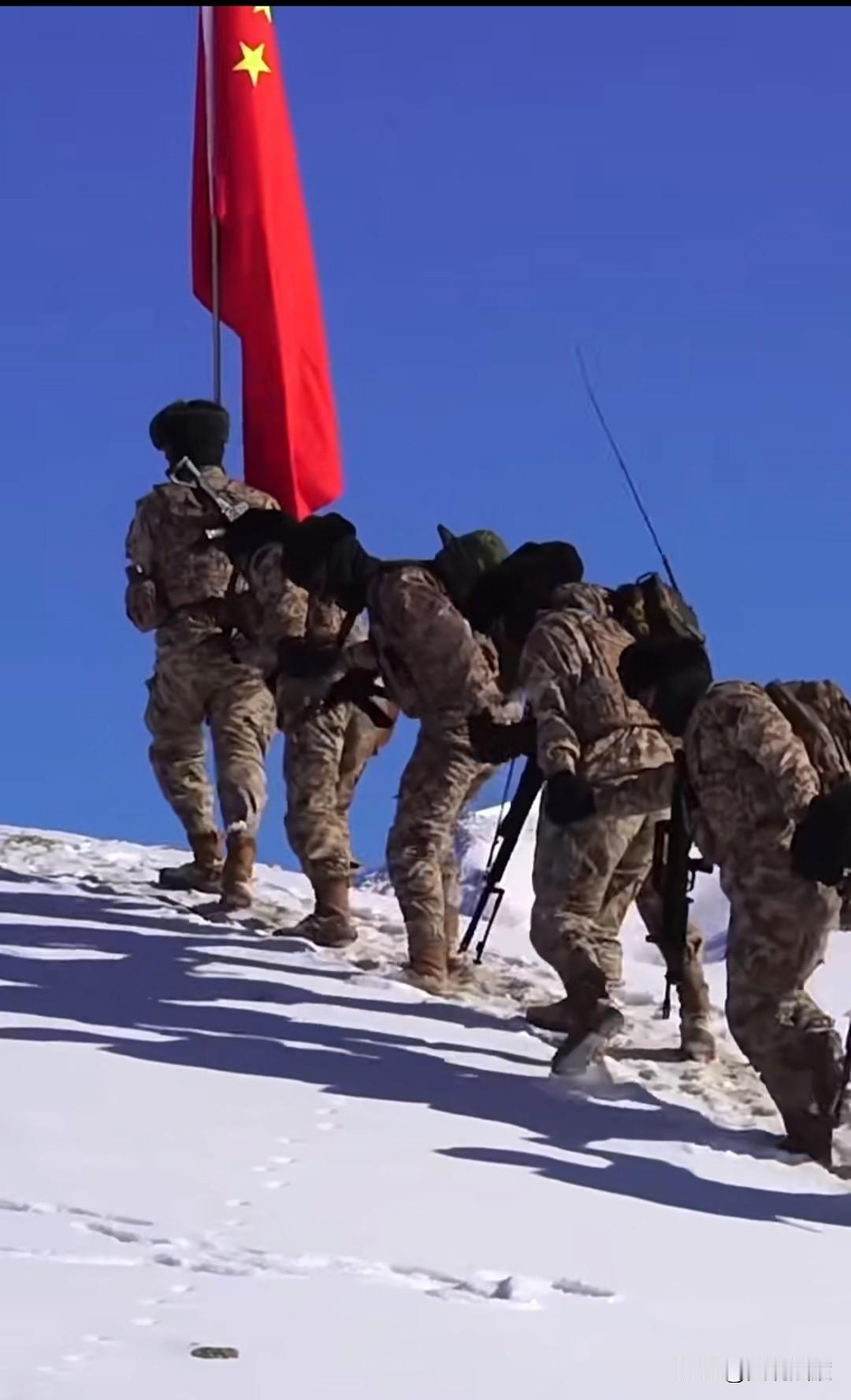 边防官兵的生活那叫一个艰苦。在祖国960万平方公里的边防线上，他们每日站岗执勤、