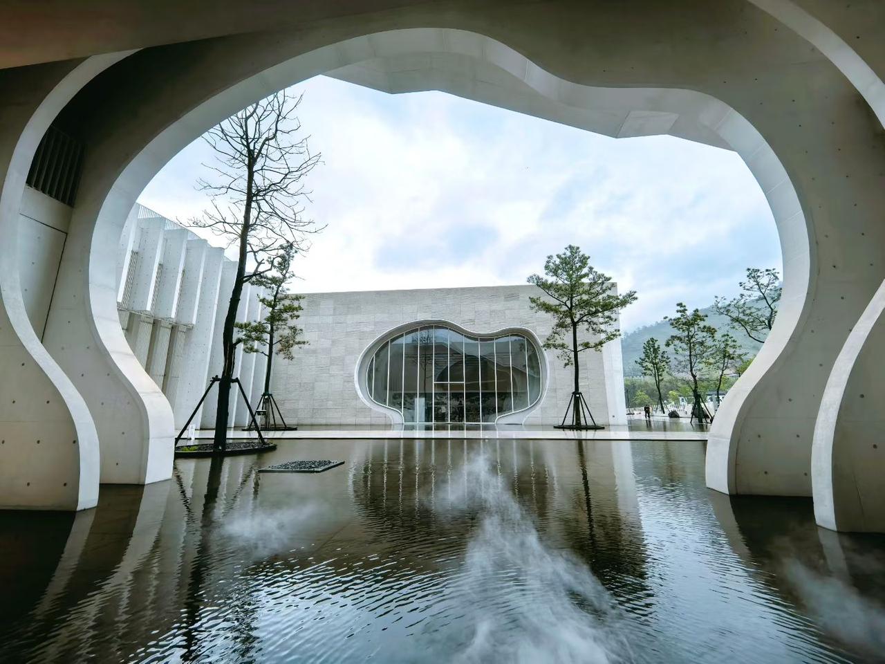 中国宣纸博物馆（安徽泾县）
 安徽宣纸博物馆 世界最大造纸专题博物馆、国家AAA