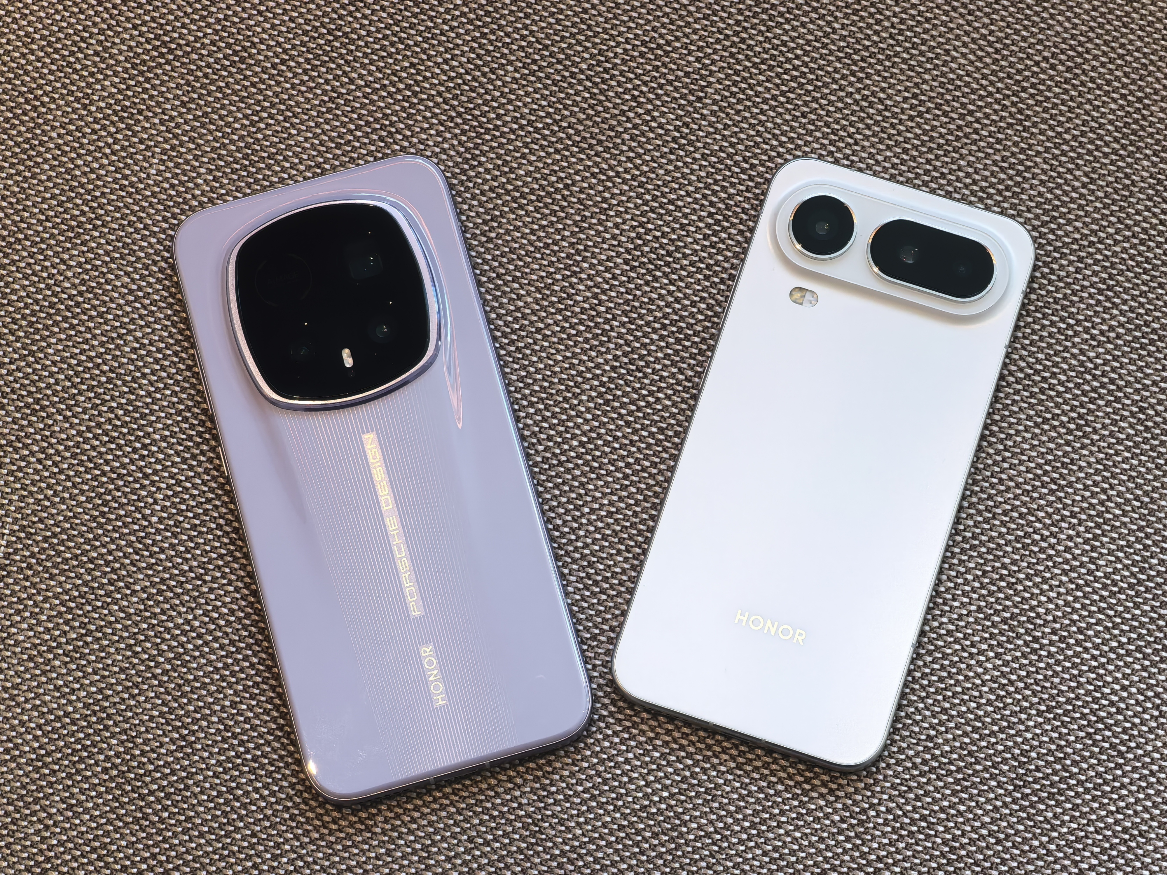 最近一年，哪款手机的设计称得上艺术品。 