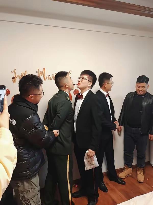 没点才艺伴郎都当不成吧
