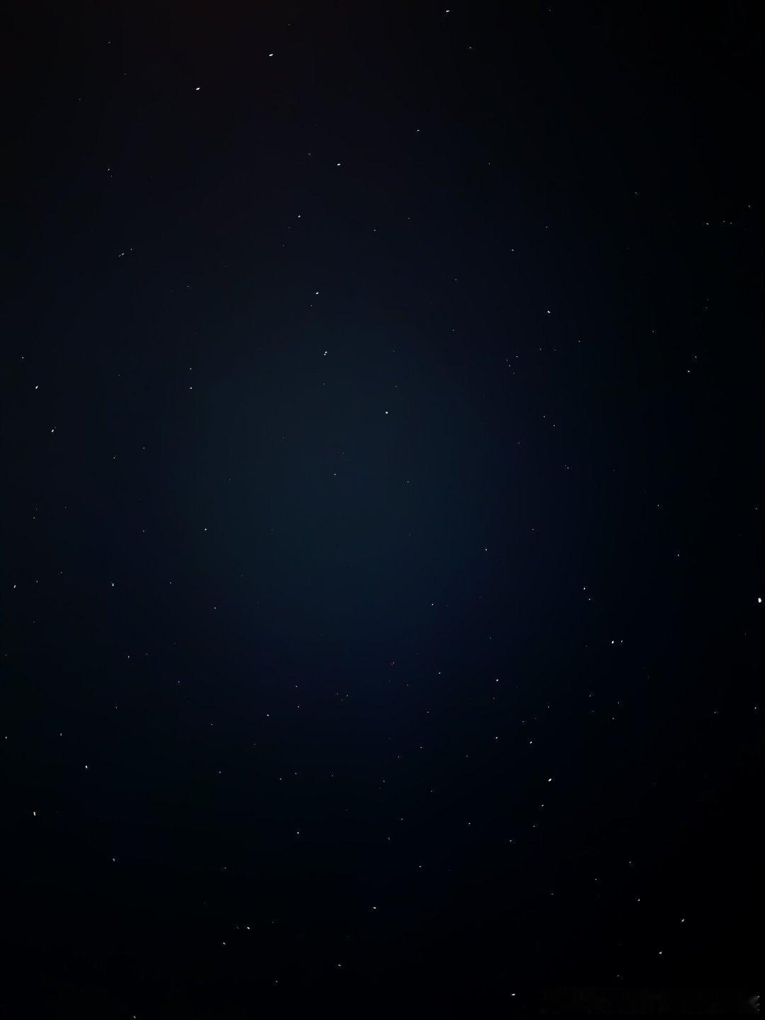 丁程鑫分享下雨之前拍的星空丁程鑫下雨之前拍的星空照 丁程鑫分享下雨之前拍的星空 